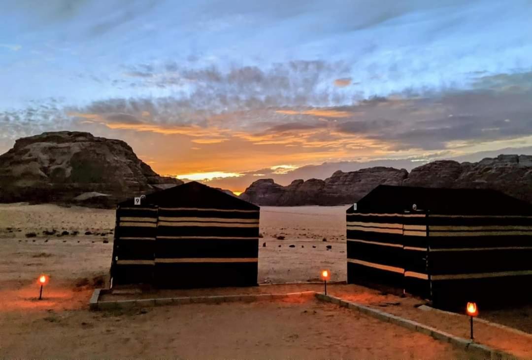 Wadi Rum Desert Heart Camp Luaran gambar