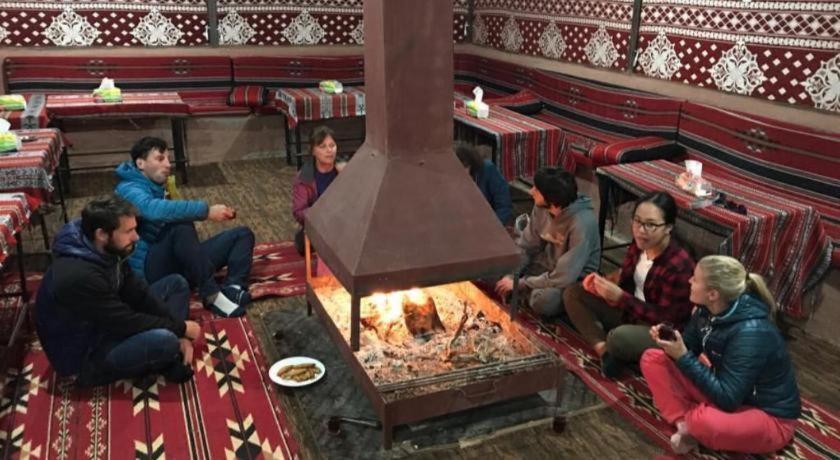 Wadi Rum Desert Heart Camp Luaran gambar