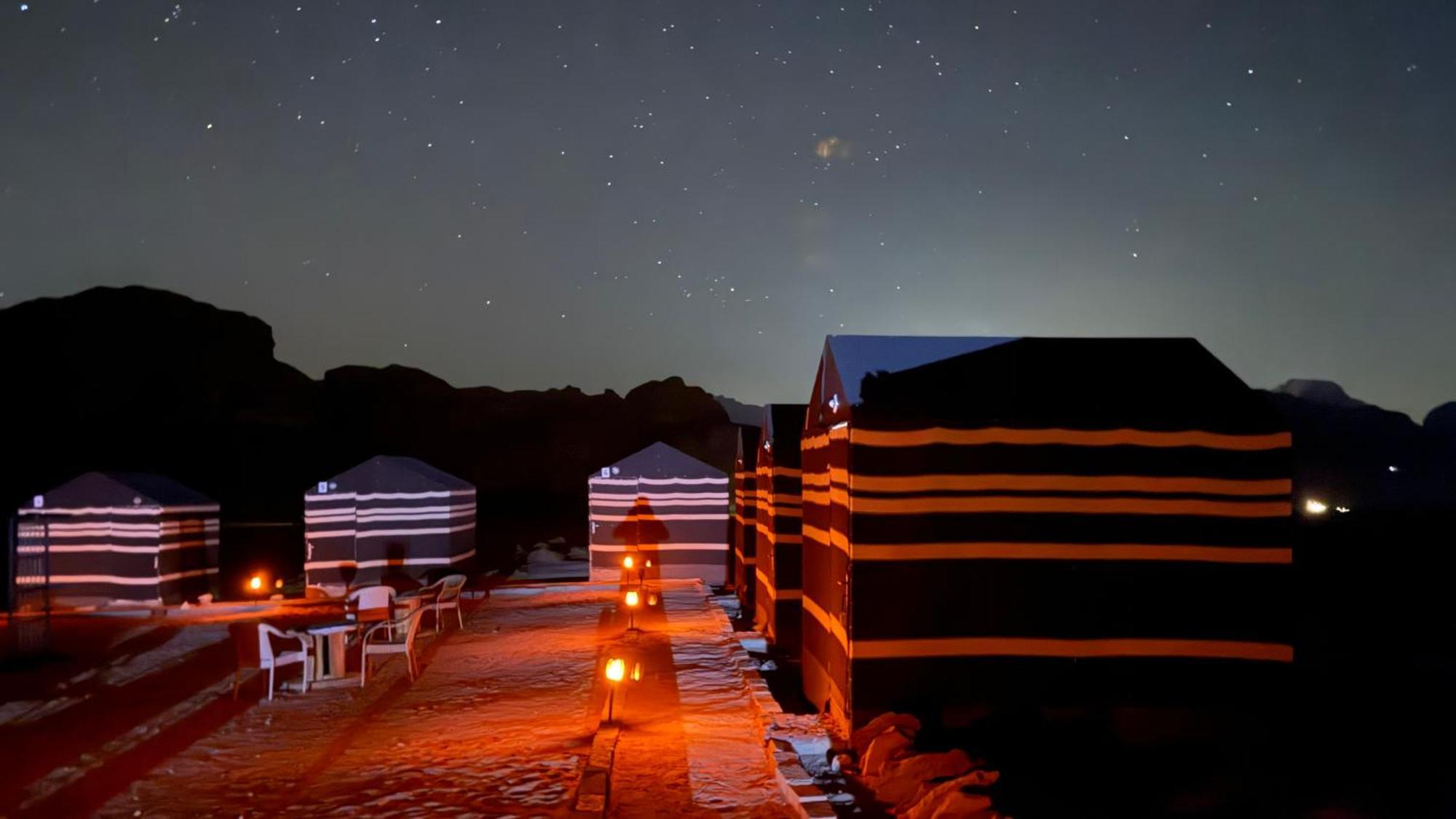 Wadi Rum Desert Heart Camp Luaran gambar